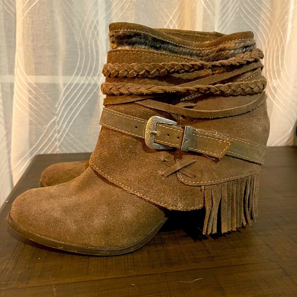 Freebird western style ankle booties “saddle baggin”
